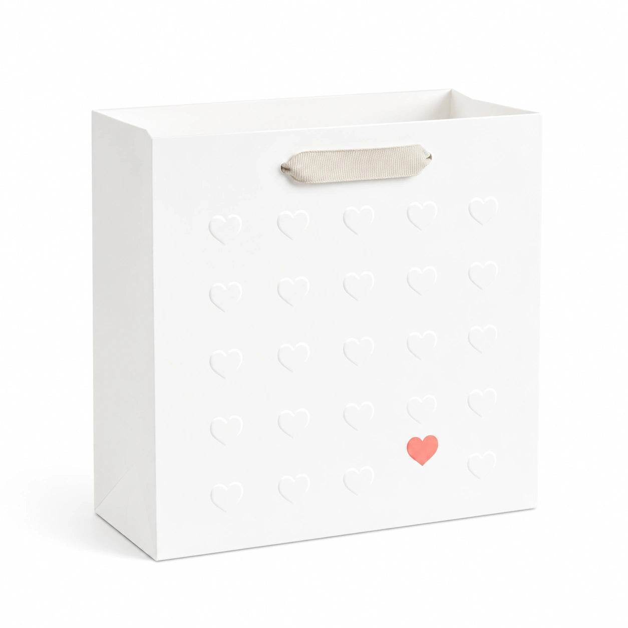 Geschenktüte 30 x 12 x 30 cm aus weißem Papier mit Textilgriff Herzmotiv